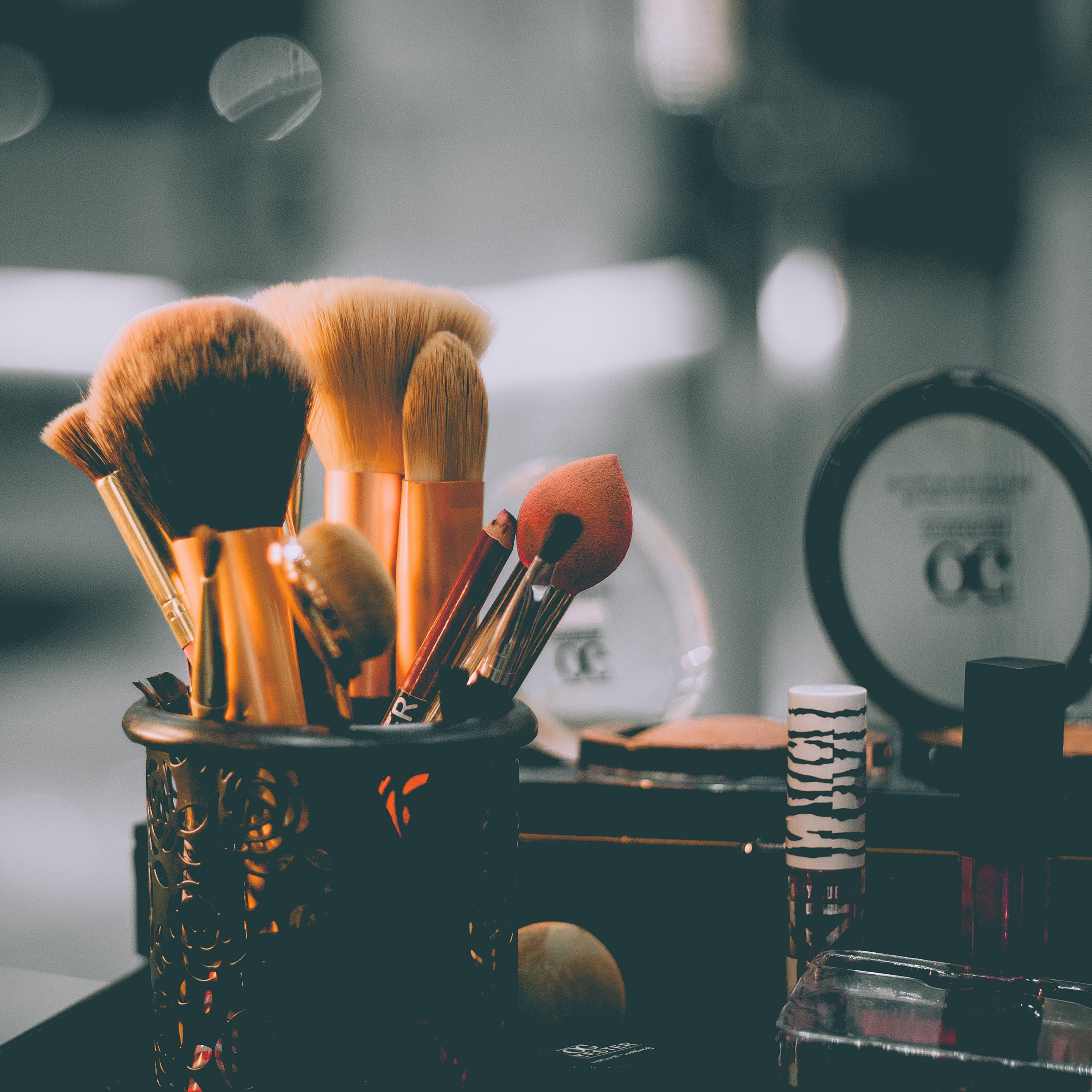 Face - mascara, exfoliant, brush - ebambu.ca